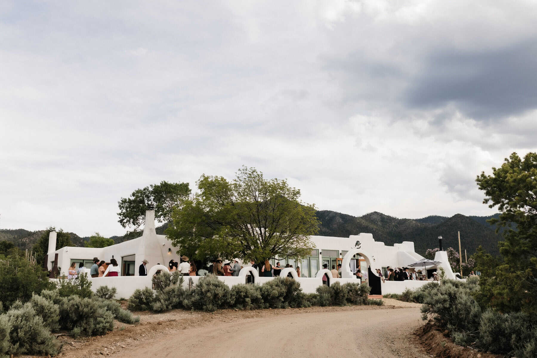 Hunter + Caroline Hunter + Caroline